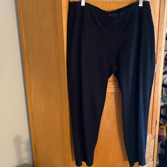 Eileen Fisher black ankle length stretch pants. - Picture 1 of 7